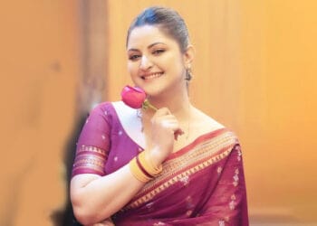 নতুন বছরেই ‘গোলাপ’ দিয়ে সুবাস ছড়াবেন পরী