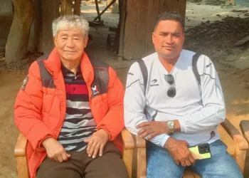 বন্ধুত্বের টানে যশোরে কোরিয়ান নাগরিক সিমকো