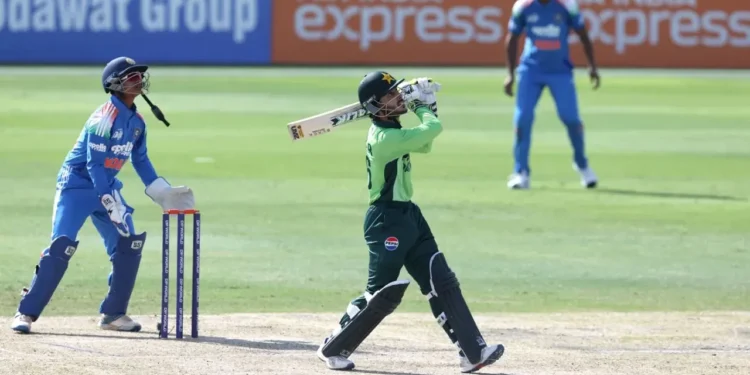 ভারতকে নাকানিচুবানি খাইয়ে এশিয়া কাপ চ্যাম্পিয়ন পাকিস্তান