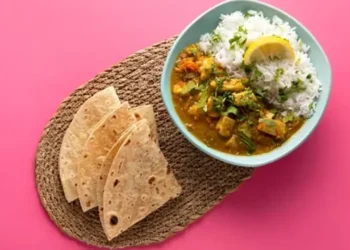 ওজন কমাতে ভাত-রুটি ছাড়তে হবে কি না, বলছেন বিশেষজ্ঞ