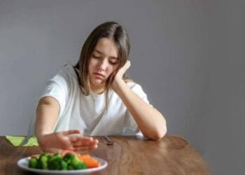 ওজন কমাতে যেসব খাবার রাতে খাবেন না