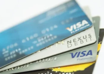 পাসপোর্ট ছাড়া ঘরে বসেই যেভাবে পাবেন ডুয়েল কারেন্সি কার্ড