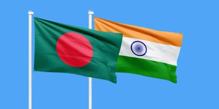 নিরাপত্তা শঙ্কায় বাংলাদেশ থেকে কূটনীতিকদের পরিবারকে ফিরিয়ে নিয়েছে ভারত