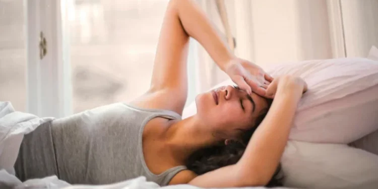 ঘুম ৮ ঘণ্টা হলেও কেন সকালে ক্লান্ত লাগে?