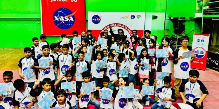 বইয়ের পাতার গণ্ডি পেরিয়ে মহাকাশে বাংলাদেশের শিশুরা!