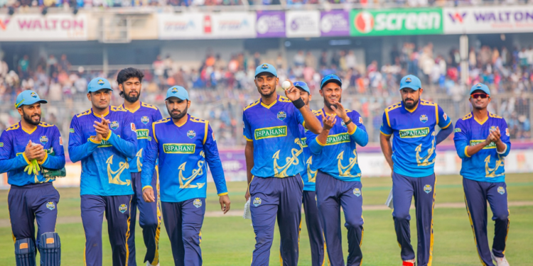 সবার আগে বিপিএল থেকে নোয়াখালী এক্সপ্রেসের বিদায়