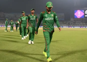 বিসিবি পরিচালক পদত্যাগ না করলে ক্রিকেট বর্জনের আলটিমেটাম