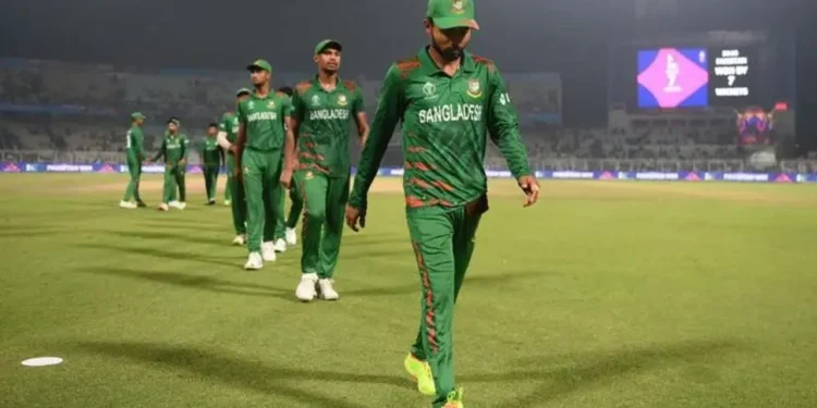 বিসিবি পরিচালক পদত্যাগ না করলে ক্রিকেট বর্জনের আলটিমেটাম