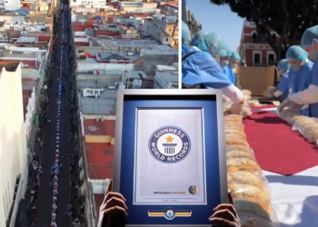 বিশ্ব রেকর্ড ভেঙে বানানো হলো ৬ কিলোমিটার রুটি