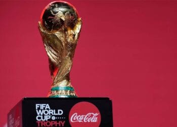 মেসির হাতের সেই বিশ্বকাপ ট্রফি এখন ঢাকায়