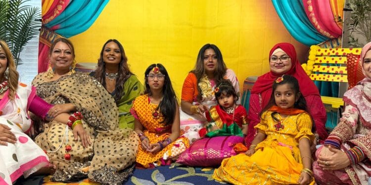 শাড়ি-ফুলে বসন্ত বরণ, প্রবাসেও থামেনি বাঙালিয়ানা