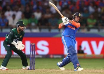 ক্রিকেটের স্বার্থে ভারতের বিপক্ষে খেলতে পাকিস্তান বোর্ডকে বাংলাদেশের অনুরোধ