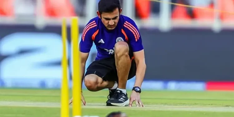 বাঁচা-মরার ম্যাচে শিশির আটকাতে ভারতের ‘আমেরিকান’ কৌশল