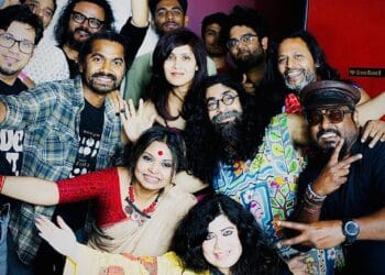 অস্ট্রেলিয়ায় ব্যতিক্রমী মিউজিক্যাল ড্রামা, দর্শকদের মুগ্ধ করল জলের গান