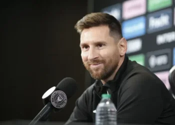 এবার তুরস্কের লিগে যোগ দিচ্ছেন মেসি!