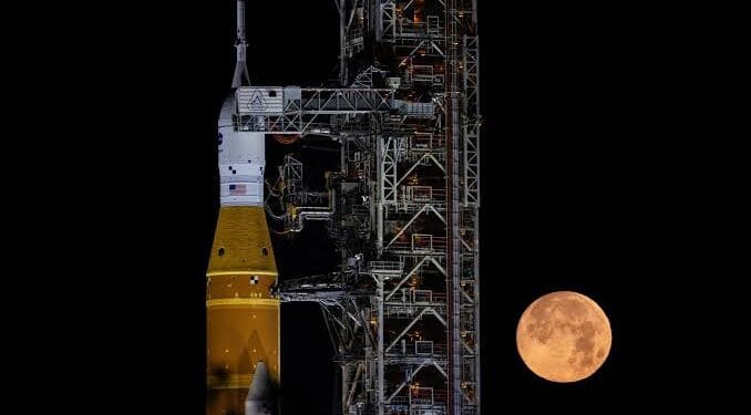 ৫০ বছরের বেশি সময় পর চাঁদে মানুষ পাঠানোর প্রস্তুতি, ৬ মার্চ উৎক্ষেপণের লক্ষ্য নাসার