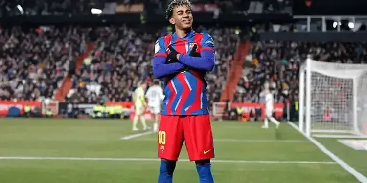 মাঠ থেকে বের হলেই ফুটবল থেকে দূরে থাকি: ইয়ামাল