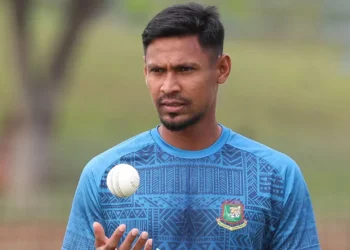 প্রথম বাংলাদেশি হিসেবে হান্ড্রেড লিগে জায়গা পেয়ে যা বললেন মোস্তাফিজ