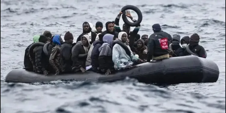 ভূমধ্যসাগরে নৌকাডুবি: ২২ অভিবাসীর মৃত্যু