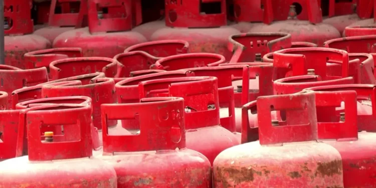 এলপি গ্যাসের দাম ৪১০ টাকা বাড়ানোর প্রস্তাব