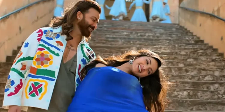 শাকিব-জ্যোতির্ময়ীর ‘পরী’ দিচ্ছে বড় সংকেত