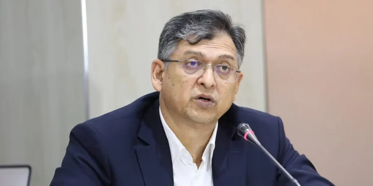 কোস্ট গার্ডের বহরে যুক্ত হবে হেলিকপ্টার : স্বরাষ্ট্রমন্ত্রী