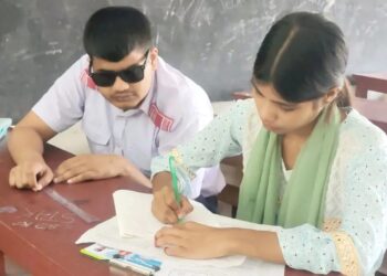 অদম্য ইচ্ছাশক্তি: দৃষ্টিহীন শরীফ আলীর এসএসসি পরীক্ষা জয়