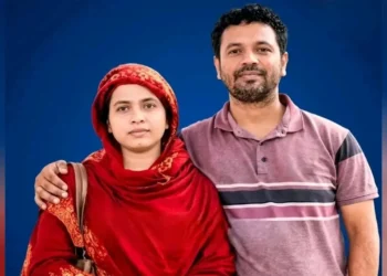 স্ত্রীর জীবন বাঁচাতে নিজের কিডনি দিলেন স্বামী