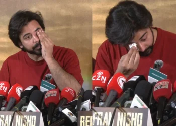 সংবাদ সম্মেলনে অঝোরে কাঁদলেন নিশো