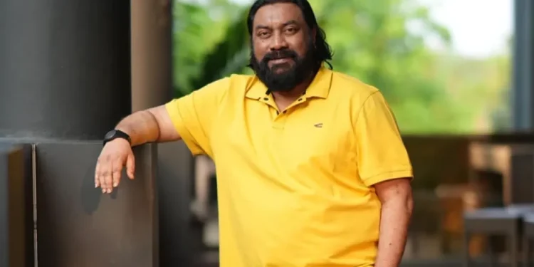 ফের বাবা হলেন চাষী আলম