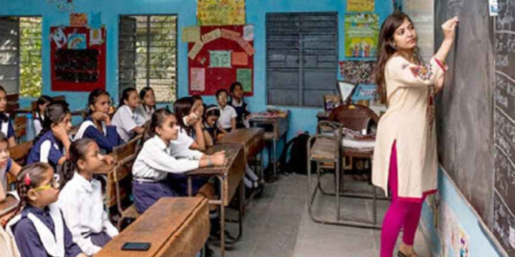 শিক্ষা খাতে বরাদ্দ বাড়ছে, বাজেটে নতুন পরিকল্পনা