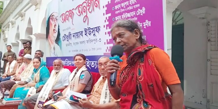 ‘নয়ন ভরা জল গো তোমার’ গেয়ে ভাইরাল লায়লা বাউল, মুগ্ধ নেটিজেনরা
