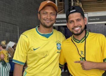 ‘পল্টি মেরে’ ব্রাজিলের জার্সি পরে খেলা দেখলেন সাকিব