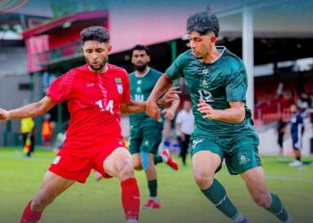 পাকিস্তানকে রুখে দিল বাংলাদেশ