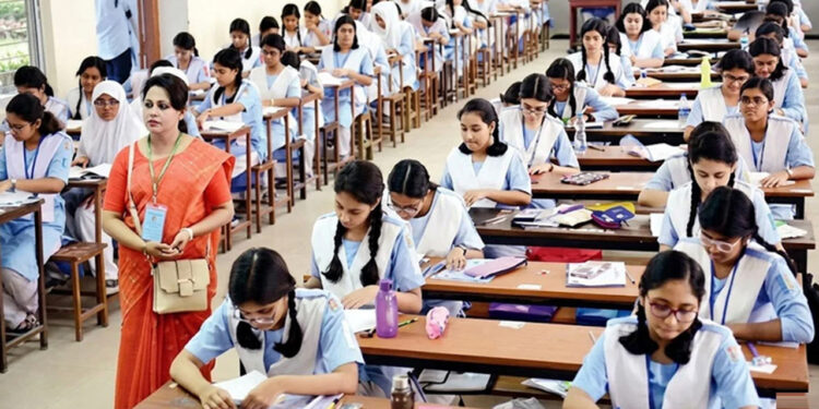 এইচএসসি পরীক্ষা শুরু আগামীকাল বৃহস্পতিবার, সব শিক্ষা বোর্ডে একই প্রশ্নপত্র