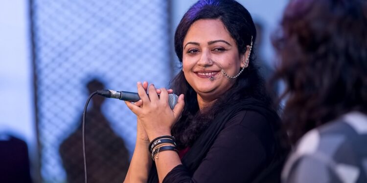 চিরকুটের সুমিকে ঘিরে আন্তর্জাতিক অঙ্গনে নতুন সম্ভাবনার ইঙ্গিত