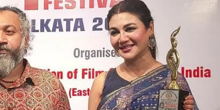 কলকাতায় পঞ্চম ওয়ার্ল্ড ফিল্ম ফেস্টিভ্যালে পুরস্কার জিতল বাংলাদেশের দুই সিনেমা