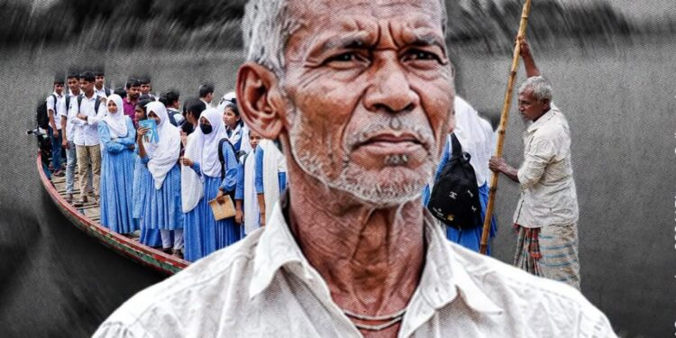 ৪২ বছর ধরে শিক্ষার্থীদের বিনামূল্যে পারাপার করছেন কমলেশ মাঝি