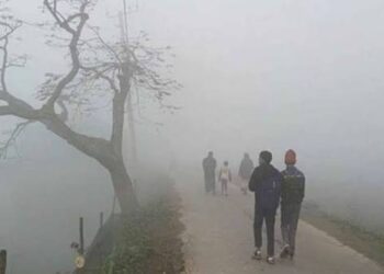 পঞ্চগড়ে নামছে কুয়াশা ও ঠান্ডা বাতাস, বার্তা দিচ্ছে শীতের আগমনী