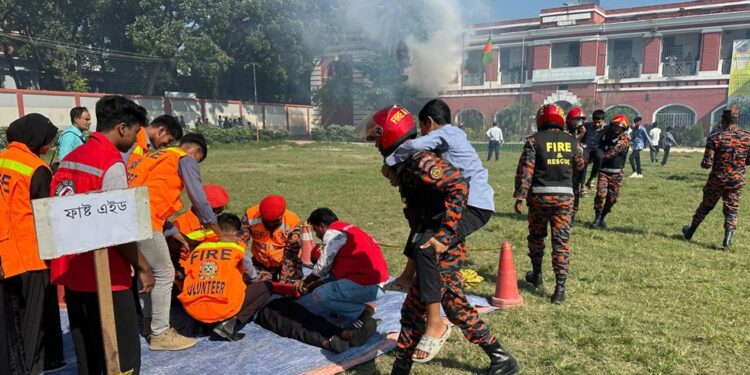 পাবনায় আন্তর্জাতিক দুর্যোগ প্রশমন দিবস পালিত