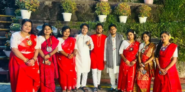 হিমাচলে আন্তর্জাতিক মিডিয়া ফেস্টে বাংলাদেশের ঐতিহ্য-সংস্কৃতি তুলে ধরলেন শিক্ষার্থীরা